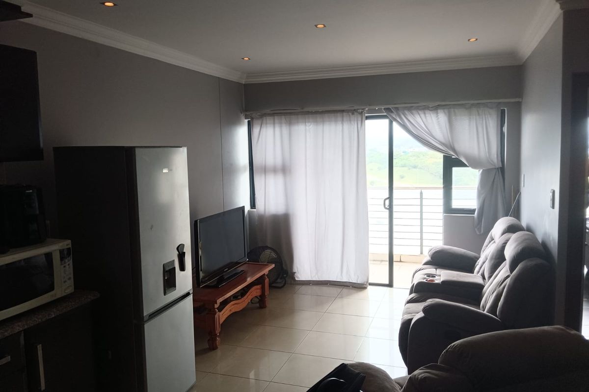 Modern 2 Bedroom Apartment in Umhlanga Ridge - Photo 2
