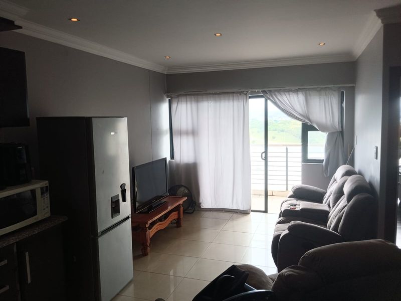 Modern 2 Bedroom Apartment in Umhlanga Ridge - Photo 2