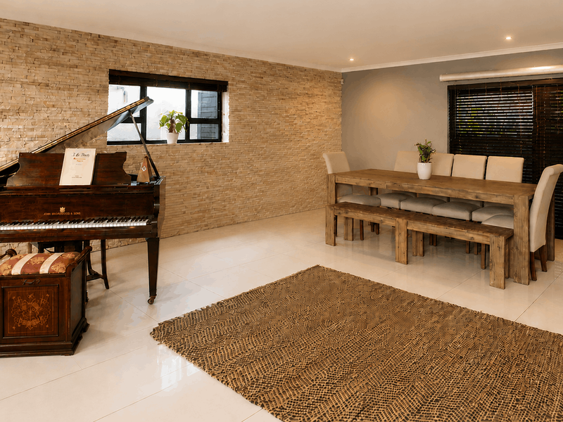 4 Bedroom House to Rent in Flamingo Vlei - Photo 10