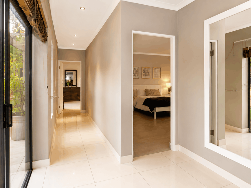 4 Bedroom House to Rent in Flamingo Vlei - Photo 8