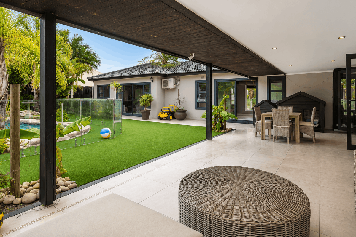 4 Bedroom House to Rent in Flamingo Vlei - Photo 2