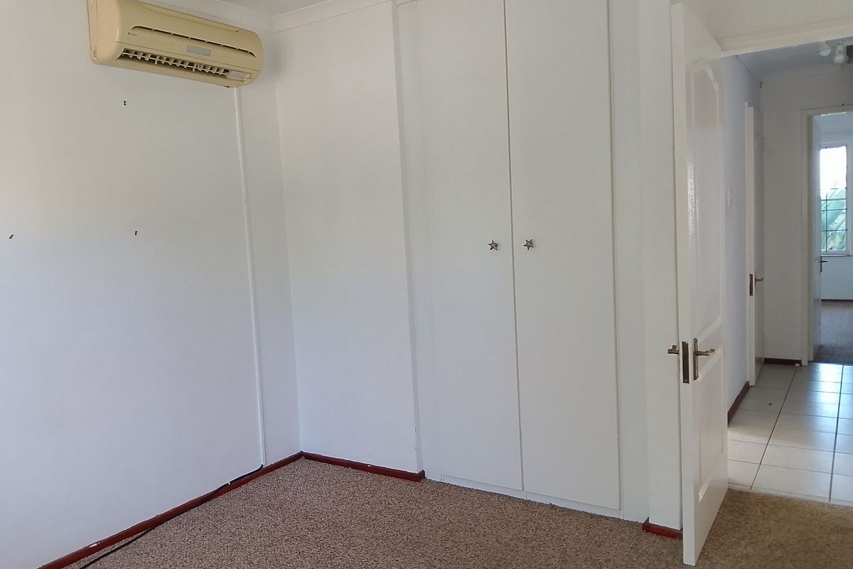 Apartment For Sale In Hartbeespoort - Photo 5