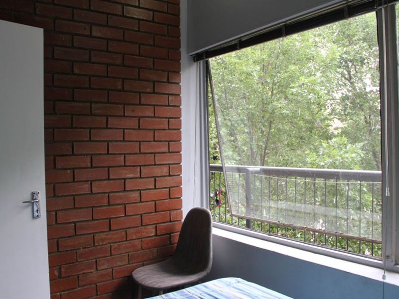 Modern Bachelor Unit – Braamfontein Investment Opportunity - Photo 8