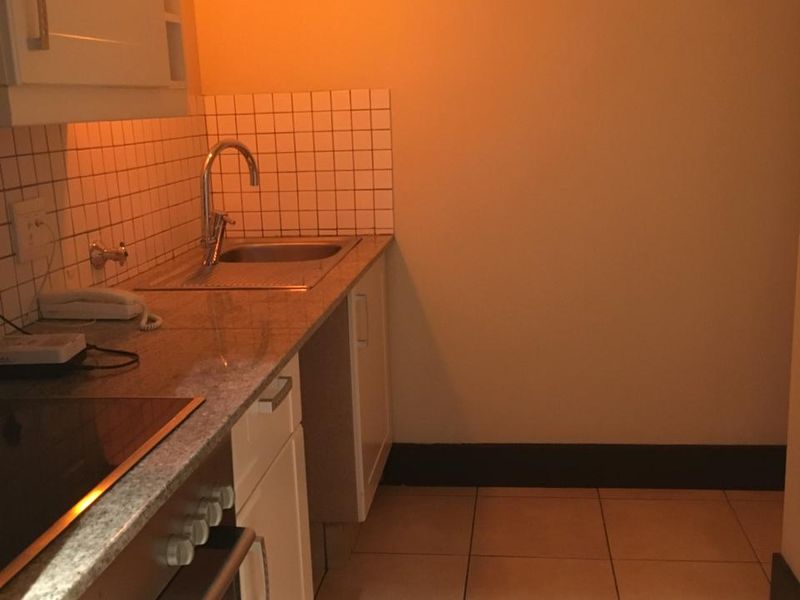 Modern Studio Unit – Ideal Investment Opportunity - Photo 7