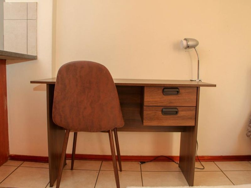 Bachelor Unit – Prime Braamfontein Investment Opportunity - Photo 6