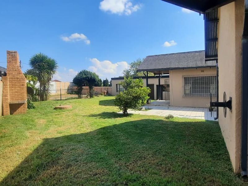 4 bedroom house for sale in Dalview - Photo 4