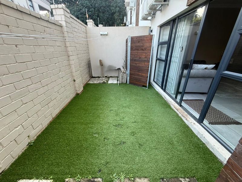 Stunning 4 bedroom townhouse In Morningside - Photo 9