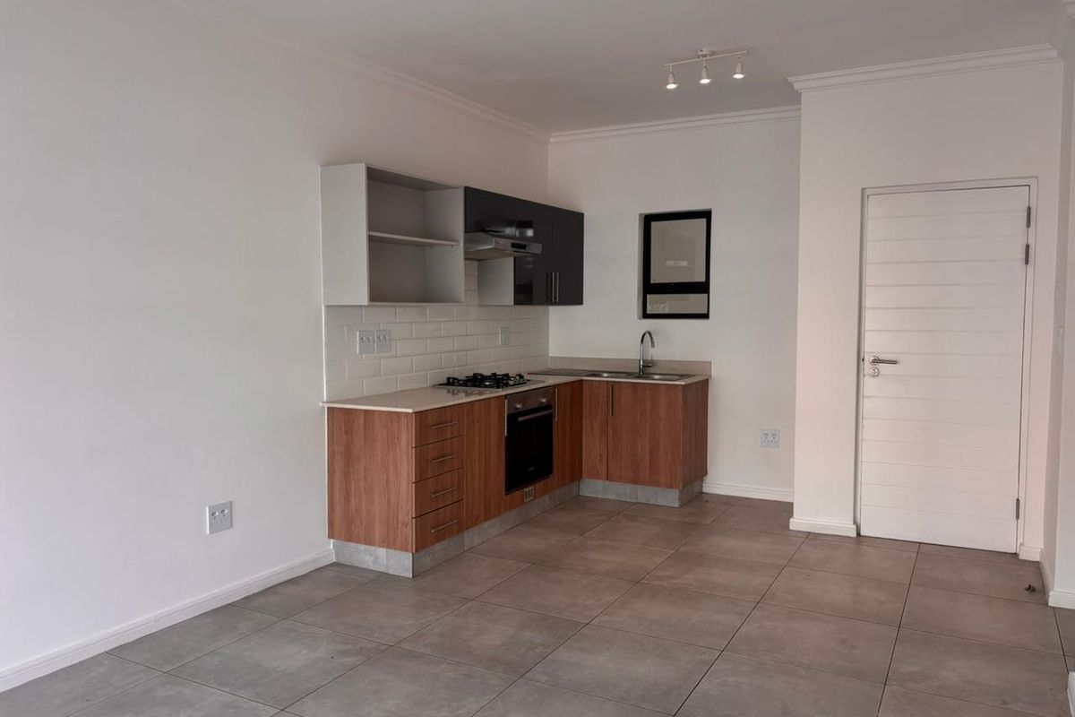 2 Bedroom Apartment Available for Rent - Photo 4