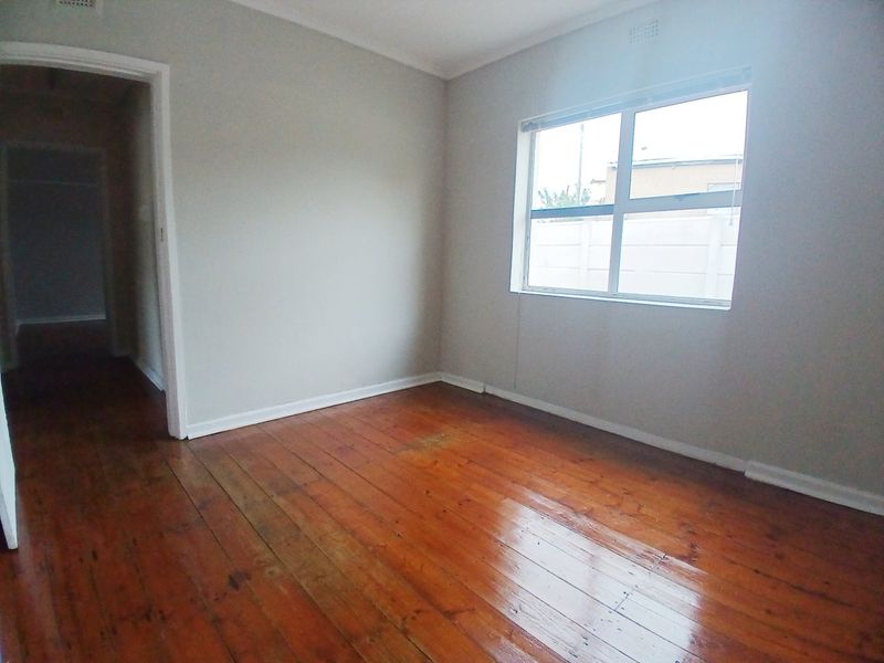 3 Bedroom Home with Excellent Growth Potential in Sidwell - Photo 9