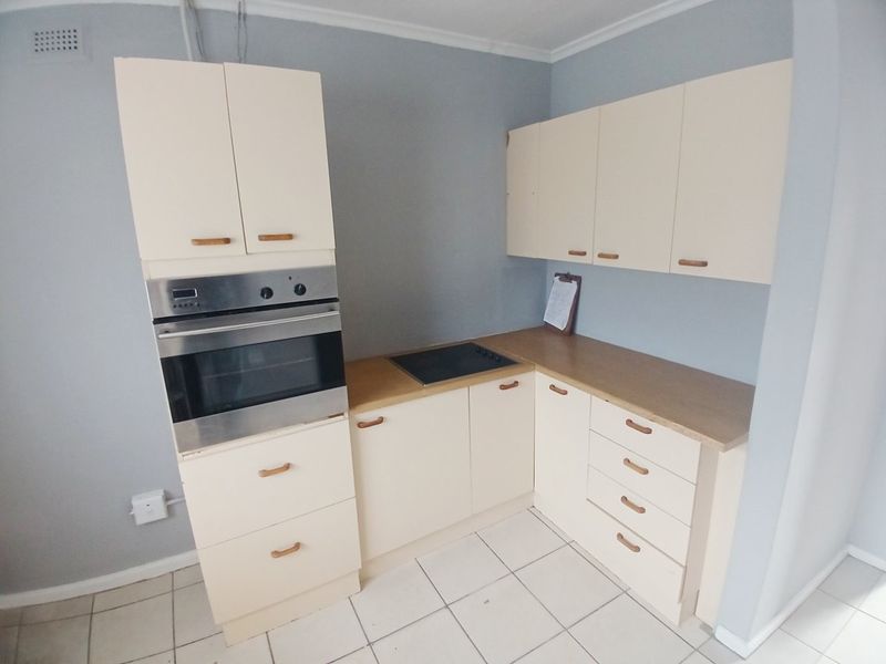 3 Bedroom Home with Excellent Growth Potential in Sidwell - Photo 6