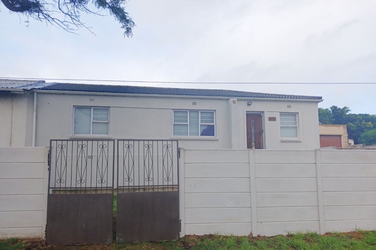 3 Bedroom Home with Excellent Growth Potential in Sidwell - Photo 2