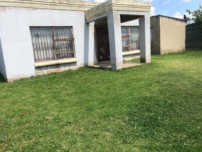 2 bedroom house for sale - Photo 2