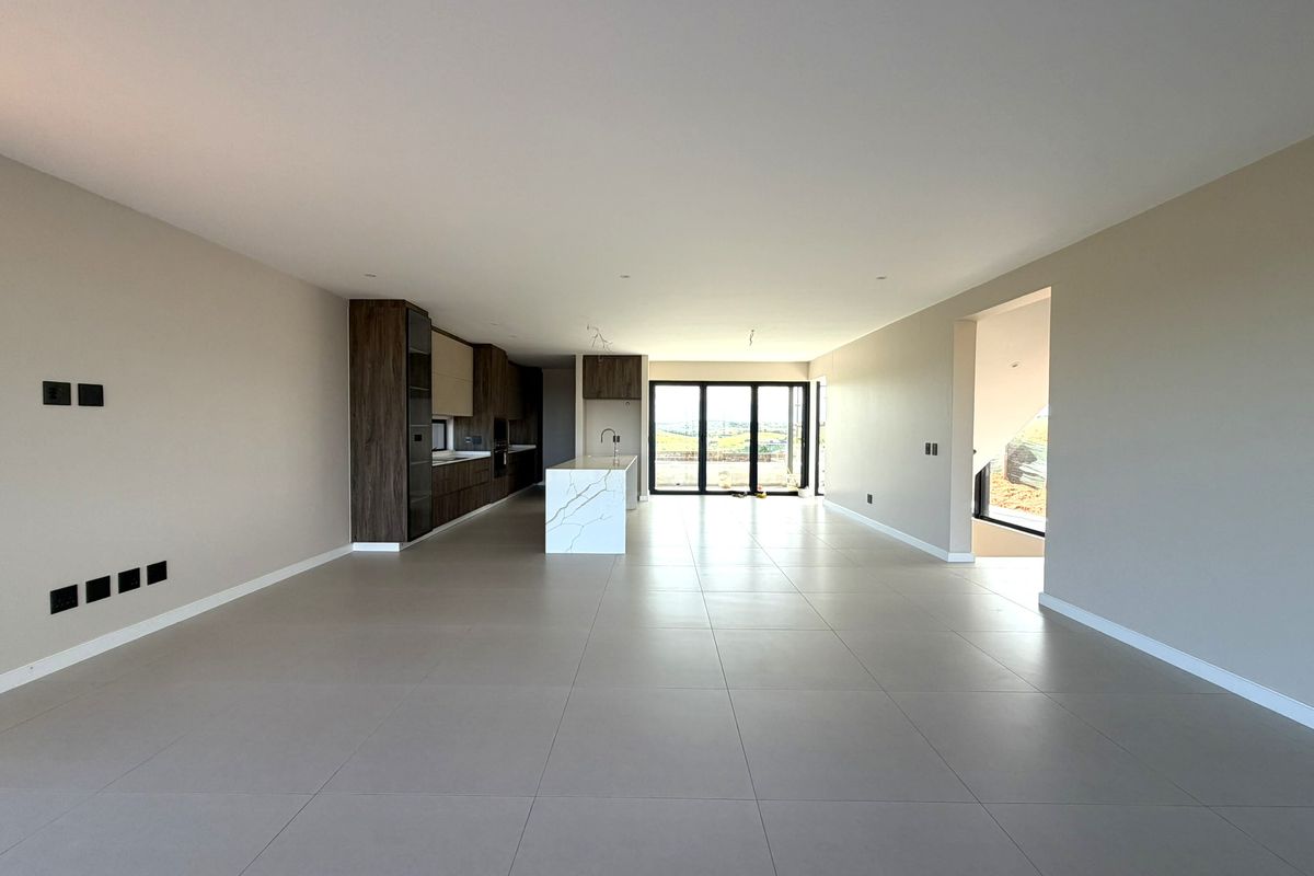 CONTEMPORARY FREESTANDING HOME – ZIMBALI LAKES ESTATE - Photo 3