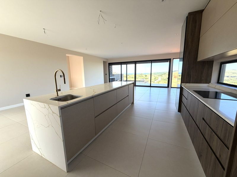 CONTEMPORARY FREESTANDING HOME – ZIMBALI LAKES ESTATE - Photo 9