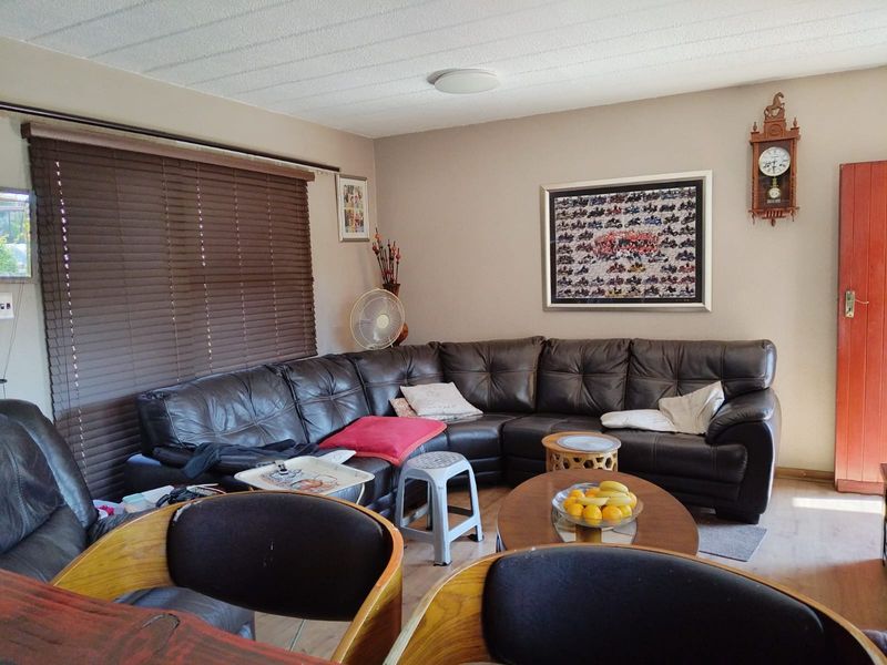 Welcome to effortless living in the heart of Bonaero Park — the perfect lock-up-and-go townhouse - Photo 6