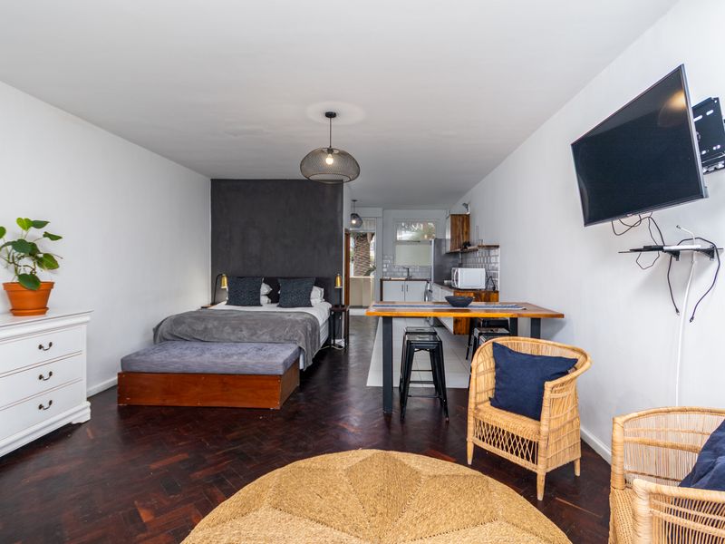 Charming Fully Furnished Studio Apartment For Rent on Beach Road - Photo 10