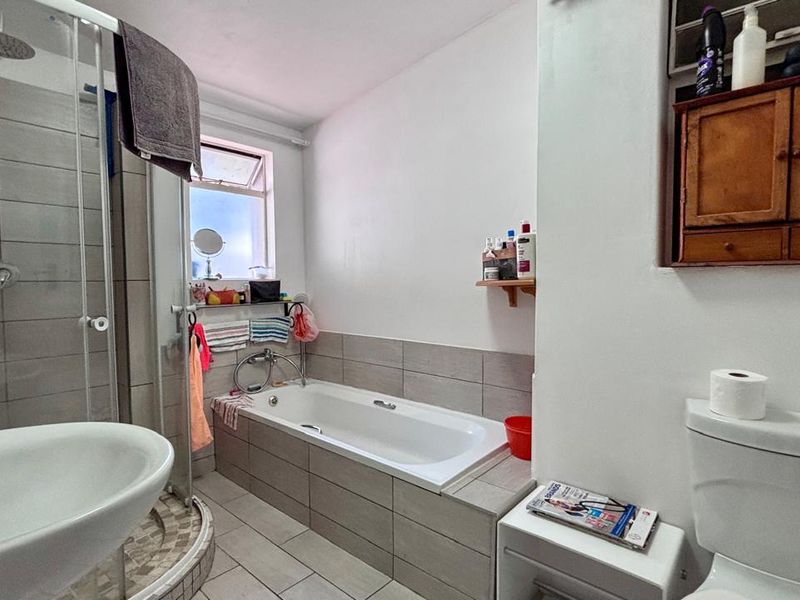2 BEDROOM APARTMENT TO LET - Photo 9