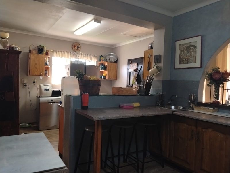 3 Bedroom House for sale in Sunair Park - Photo 4