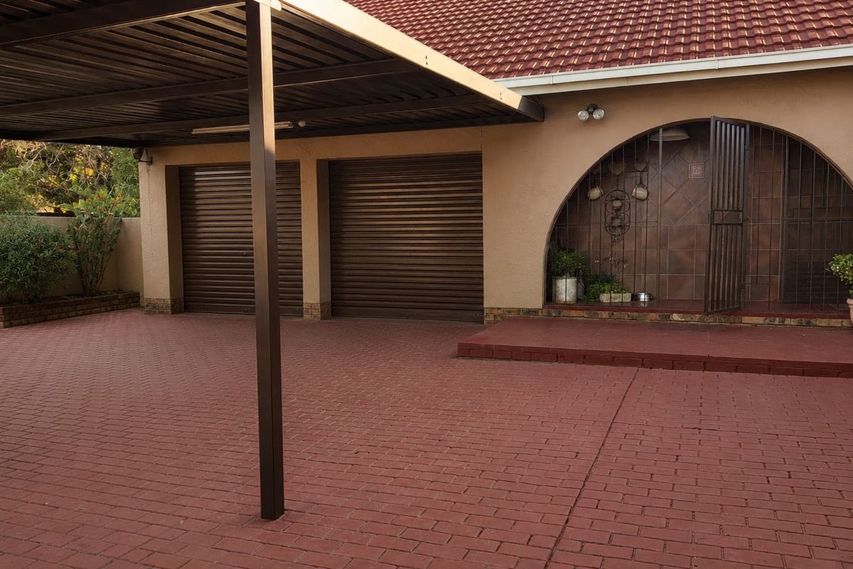 3 Bedroom House for sale in Sunair Park - Photo 2