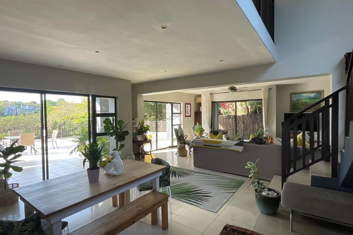 THE PERFECT COASTAL ESTATE LIVING. - Photo 4