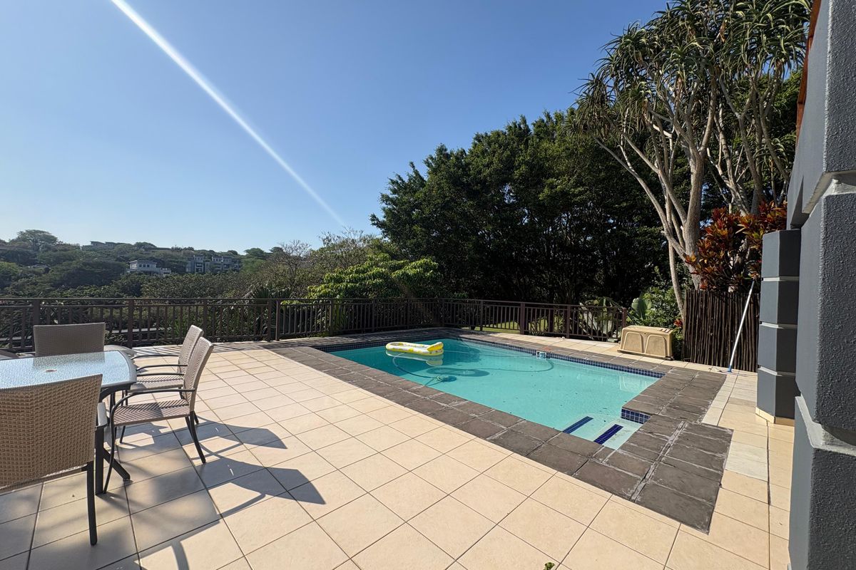 THE PERFECT COASTAL ESTATE LIVING. - Photo 2