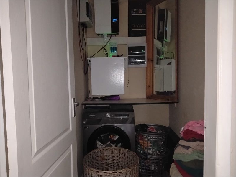 3 Bedroom House with Flatlet  For Sale in Brakpan Central - Photo 8