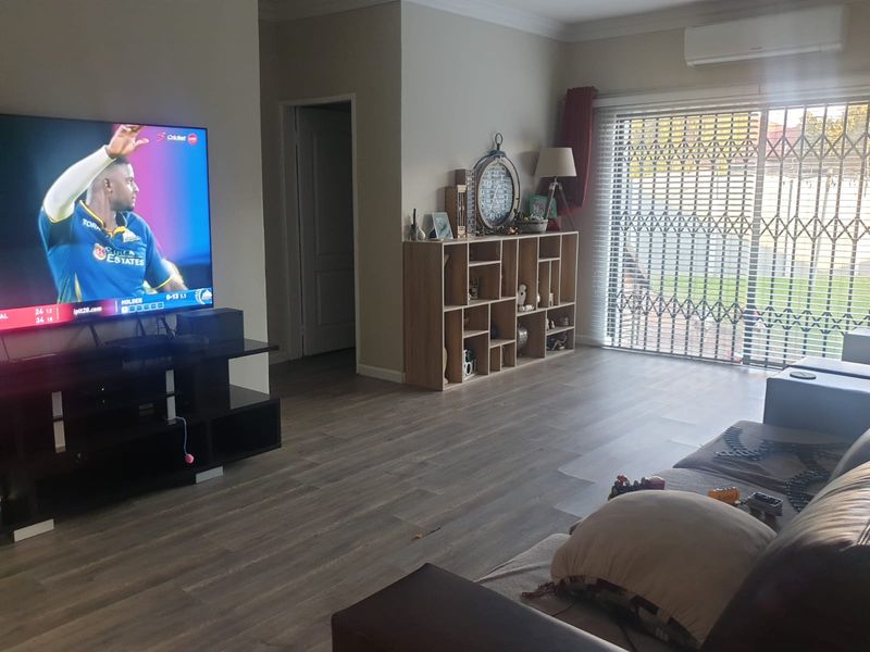 3 Bedroom House with Flatlet  For Sale in Brakpan Central - Photo 6