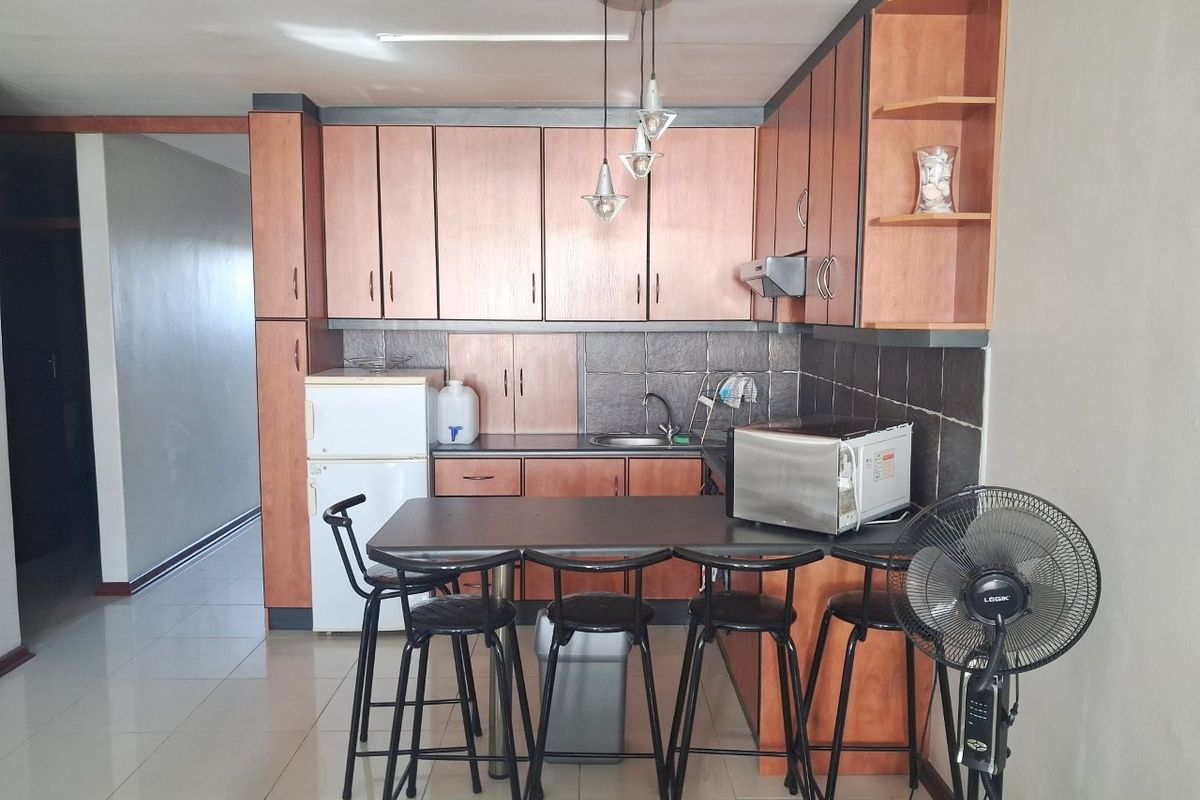 HUMEWOOD 2 BED 1 BATH FURNISHED APARTMENT WITH PARKING FOR RENT - Photo 2