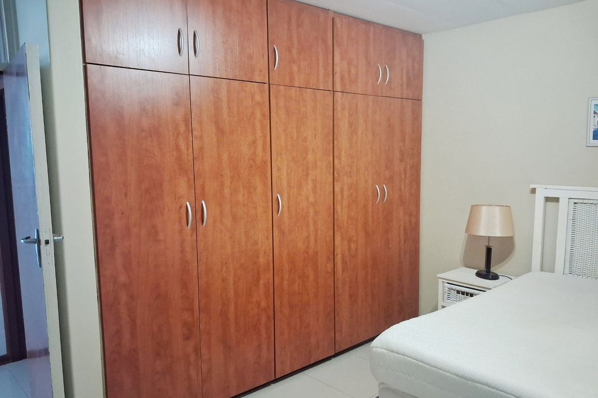 HUMEWOOD 2 BED 1 BATH FURNISHED APARTMENT WITH PARKING FOR RENT - Photo 4