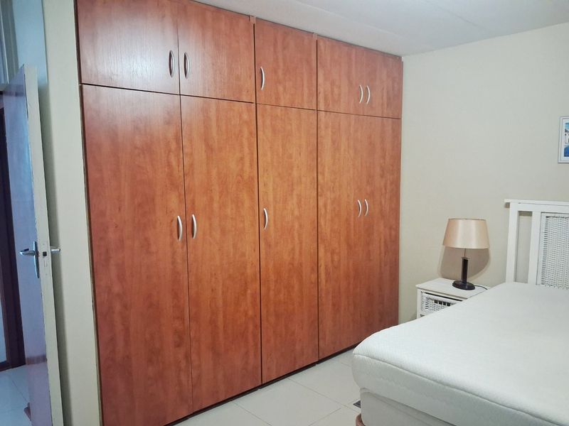 HUMEWOOD 2 BED 1 BATH FURNISHED APARTMENT WITH PARKING FOR RENT - Photo 4