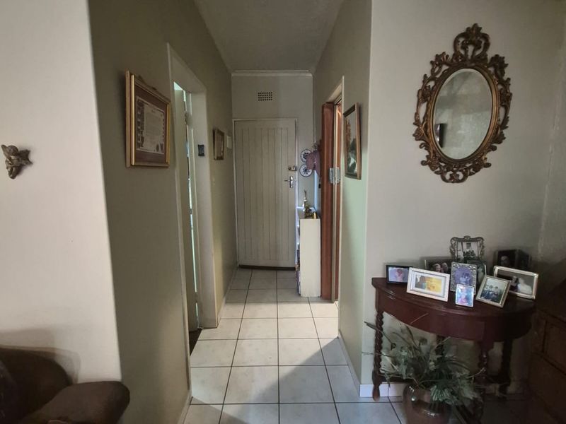 A Gem with convenience - Photo 10
