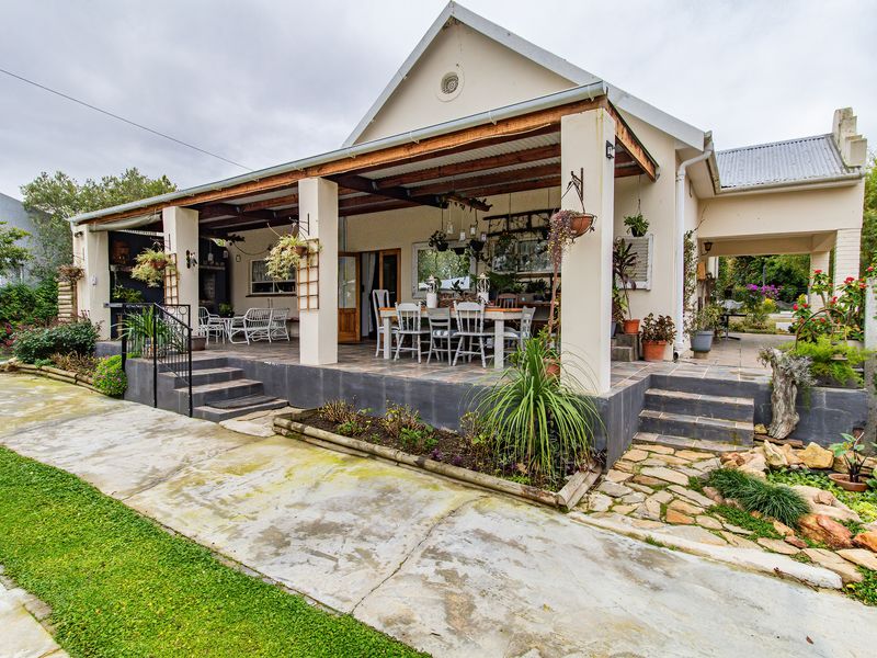 Charming Tranquil Freestanding Home with Airbnb Potential in Porterville - Photo 6