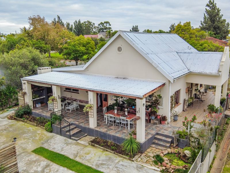 Charming Tranquil Freestanding Home with Airbnb Potential in Porterville - Photo 3
