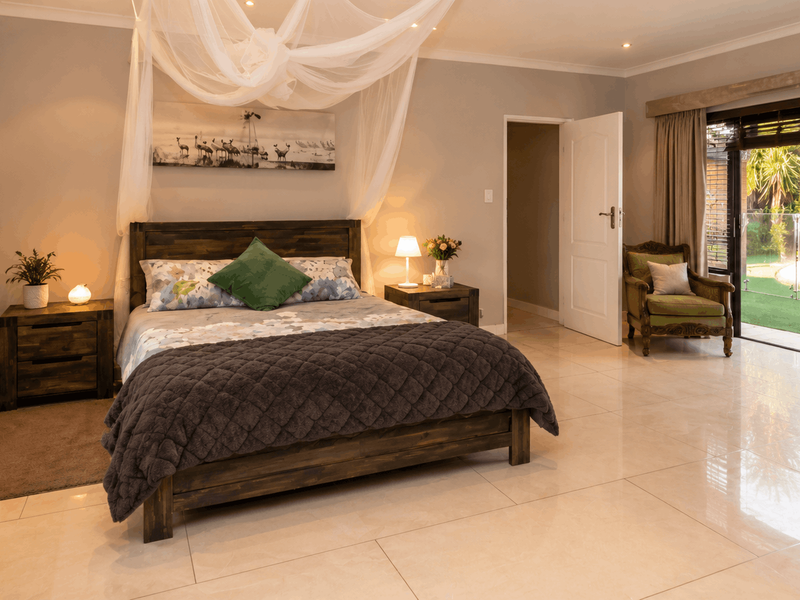 4 Bedroom House For Sale in Flamingo Vlei - Photo 8