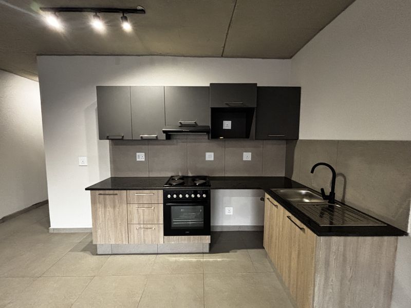Brand new 95 sqm ENSUITE 1 bed - Photo 4