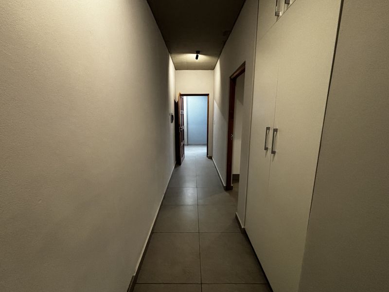 Brand new 95 sqm ENSUITE 1 bed - Photo 5