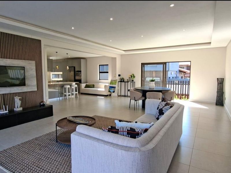 MOVE IN READY HOME LOCATED IN THE ONE OF THE PRESTIGIOUS ESTATES IN IZINGA - Photo 10