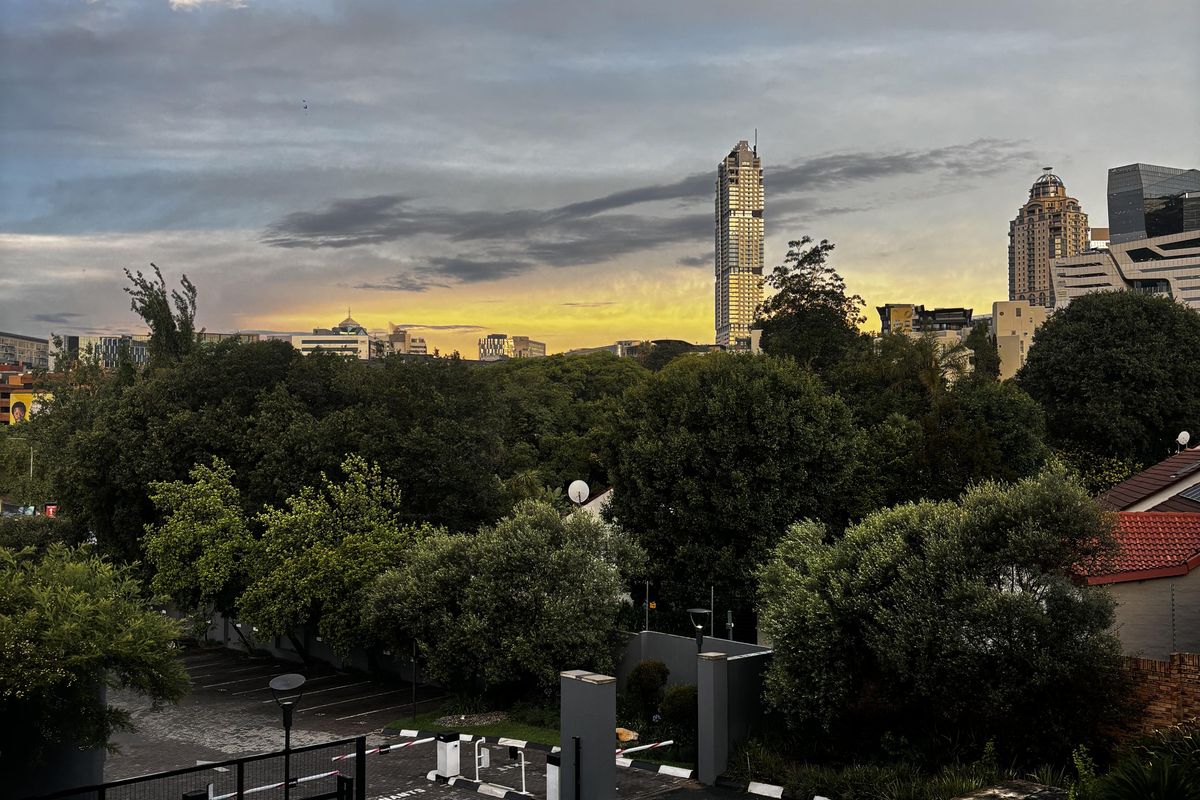 Incredible 2 Bed in Sandton PET FRIENDLY ! - Photo 2