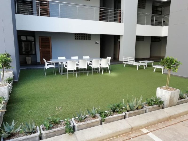 2 Bedroom Apartment for Sale in Umhlanga Ridge - Photo 2