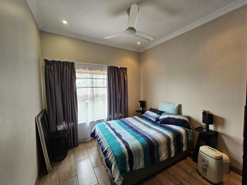 TOP FLOOR PARTMENT FOR SALE - Photo 10