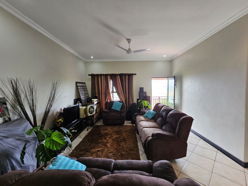TOP FLOOR PARTMENT FOR SALE - Photo 6