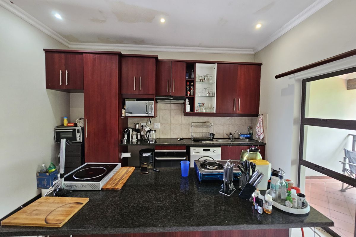 TOP FLOOR PARTMENT FOR SALE - Photo 4
