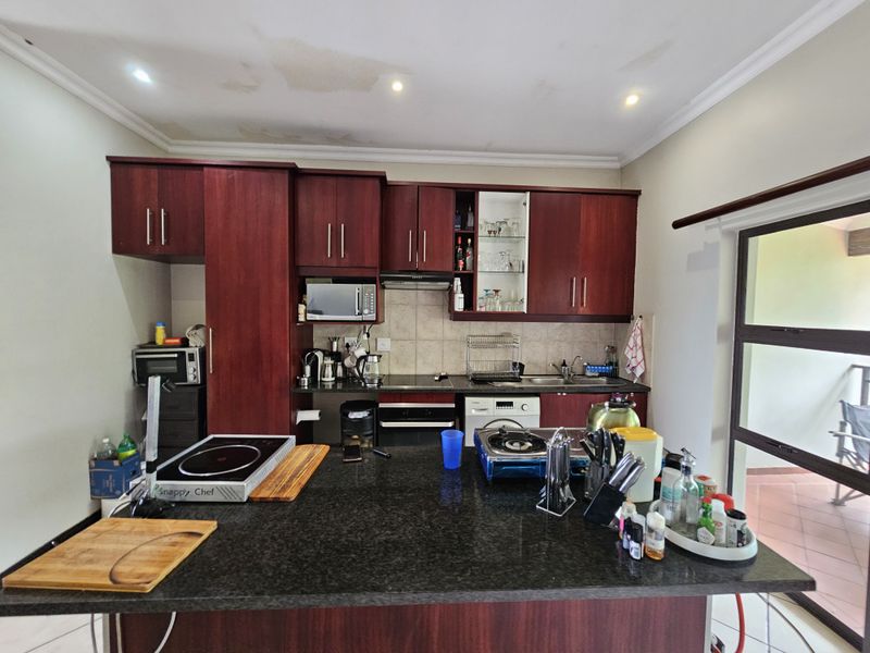 TOP FLOOR PARTMENT FOR SALE - Photo 4
