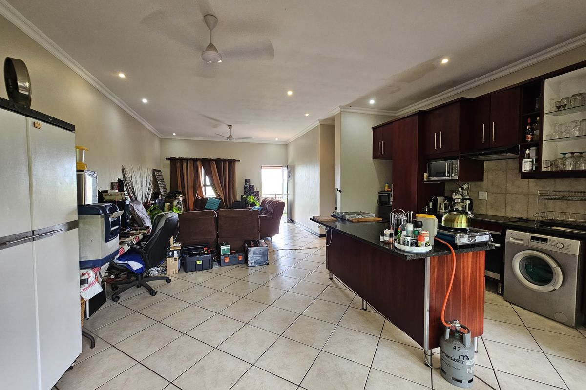 TOP FLOOR PARTMENT FOR SALE - Photo 5