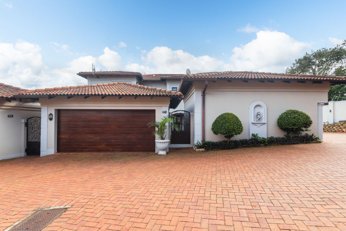HOUSE FOR SALE IN TEHE PRESTIGIOUS GOLF ESTATE, UMHLALI COUNTRY CLUB - Photo 3