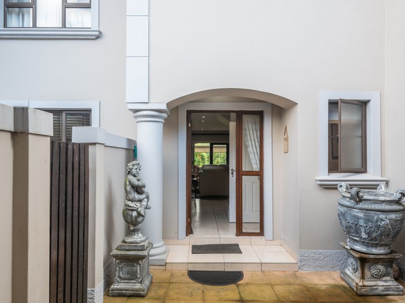 HOUSE FOR SALE IN TEHE PRESTIGIOUS GOLF ESTATE, UMHLALI COUNTRY CLUB - Photo 5