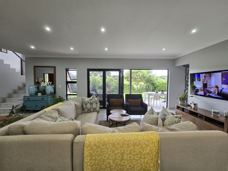 FREE STANDING HOME FOR SALE - Photo 6