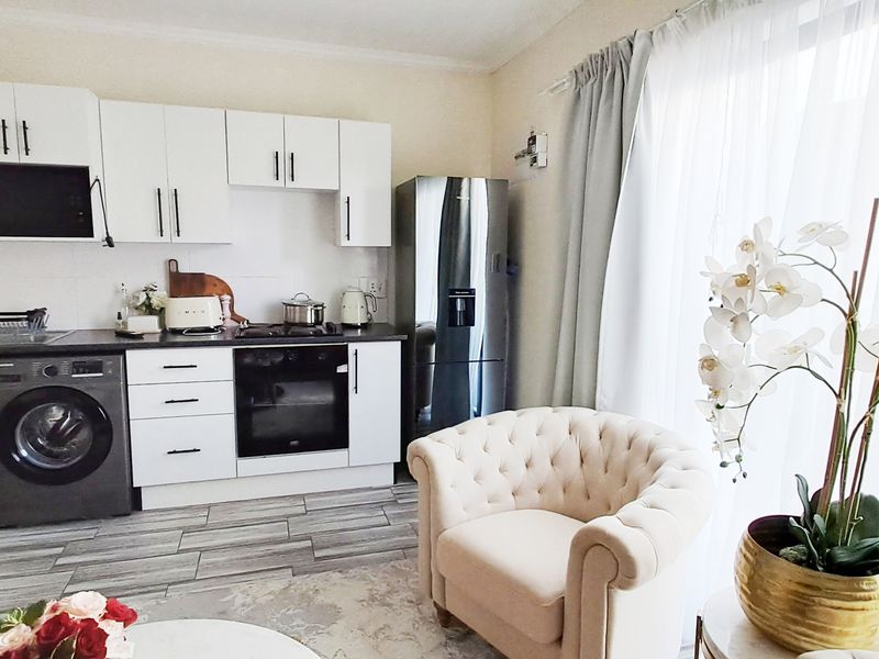 MOUNT PLEASANT 1 BED 1 BATH TOWNHOUSE FOR RENT - Photo 4