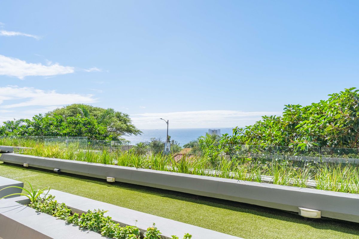 Herrwood Skye -  Fully Furnished 3 Bedroom Apartment For Sale - Photo 4