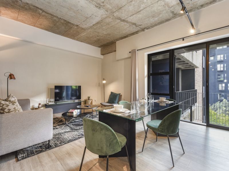 UNFURNISHED ONE BED ONE BATH IN SANDTON - Photo 3
